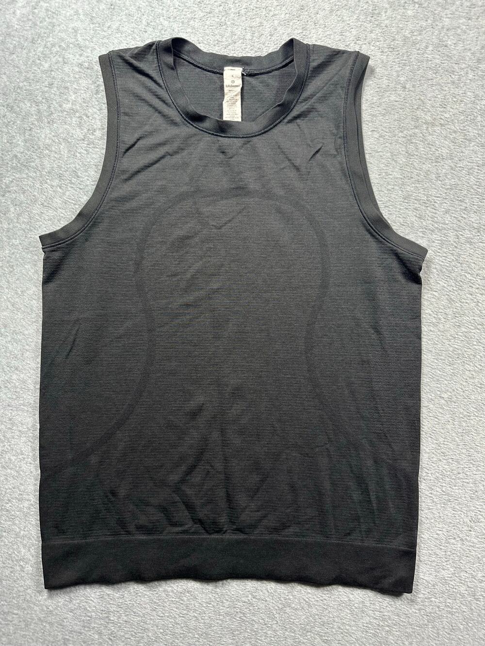Lululemon Women's Swiftly Breathe Athletic Tank Top Size 4 Black